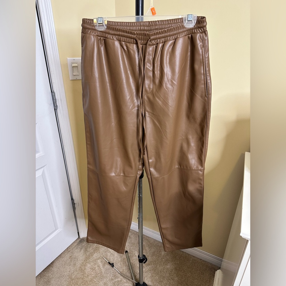 Faux Leather Straight-Leg Pants - Brown